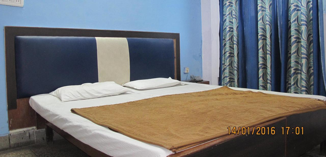 Hotel Sumitra Lucknow Extérieur photo